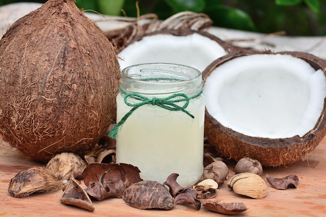 kokosový ořech a olej